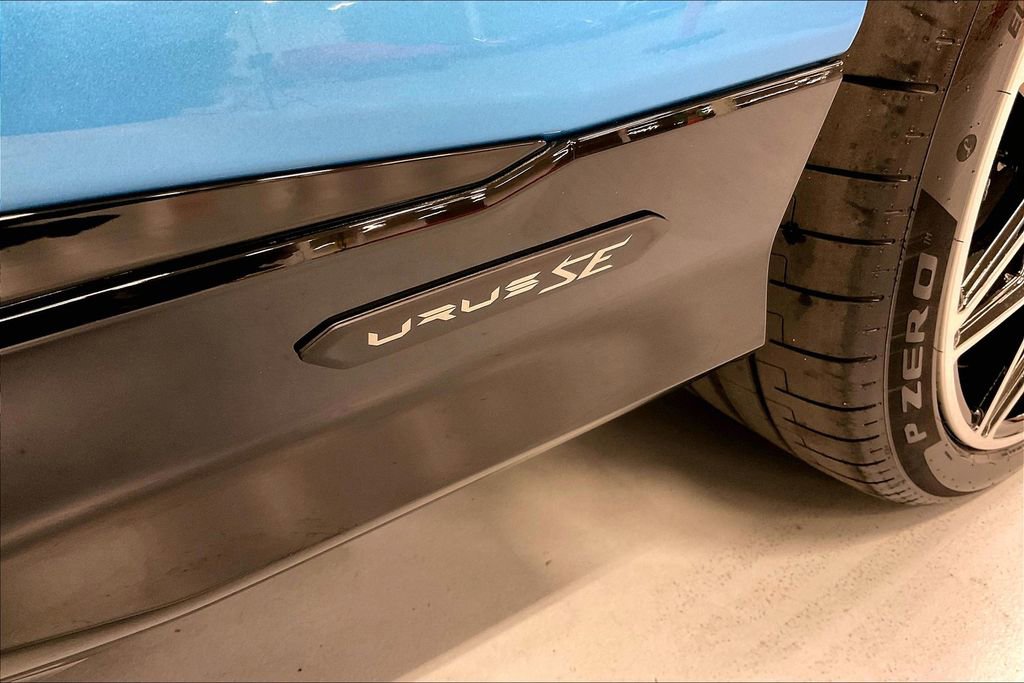 Used 2025 Lamborghini Urus SE image 18