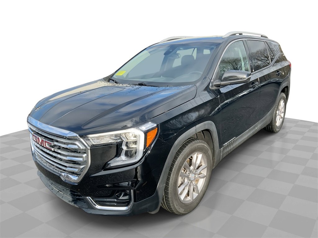 Used 2024 GMC Terrain SLT image 2