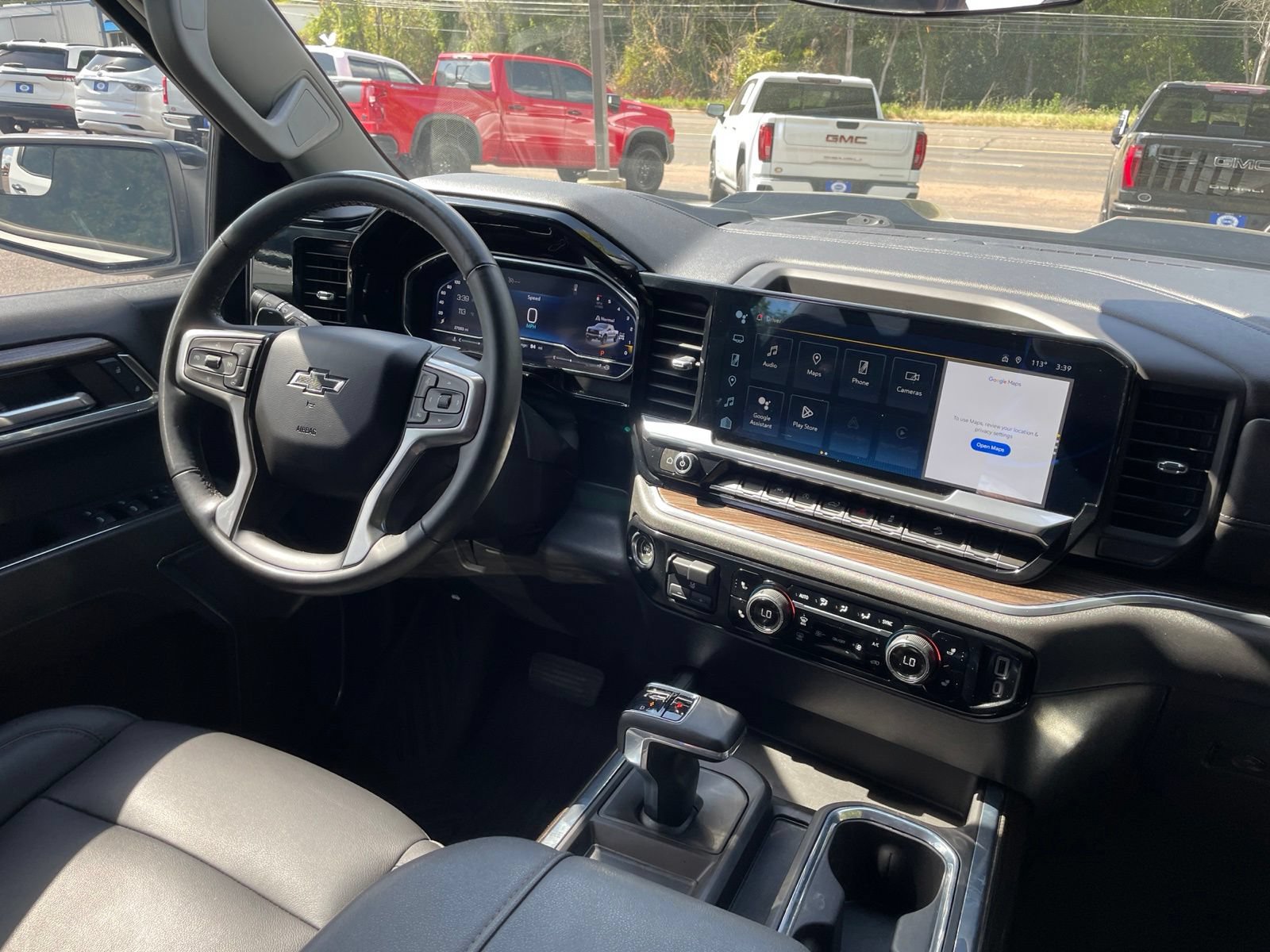 Used 2024 Chevrolet Silverado 1500 LT Trail Boss w/ Convenience Package II AWD/4WD image 38