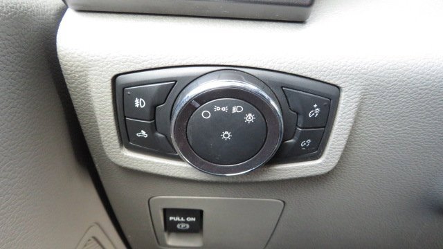 Used 2017 Ford F150 XLT image 24