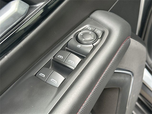 Used 2025 Chevrolet Suburban RST image 22