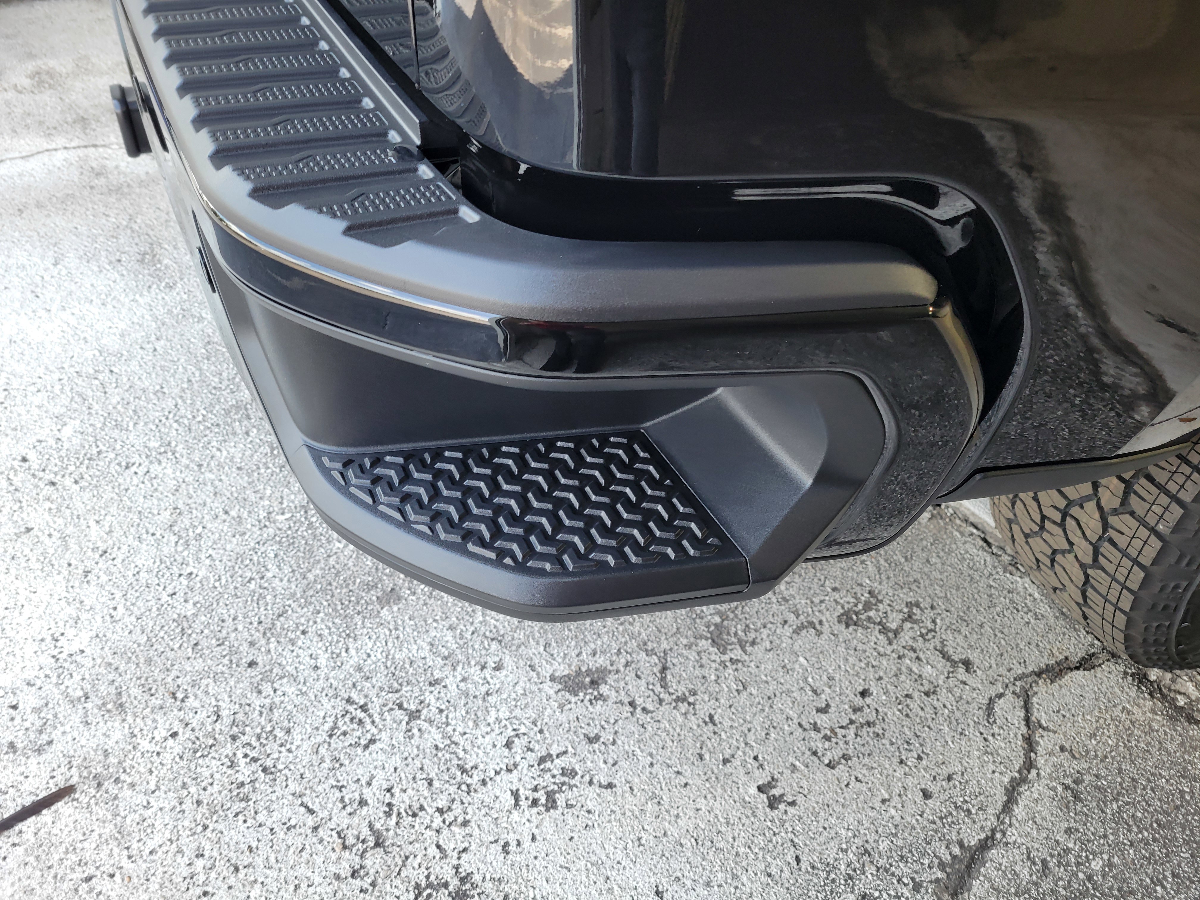 New 2026 Chevrolet Silverado 1500 High Country w/ Midnight Edition image 6