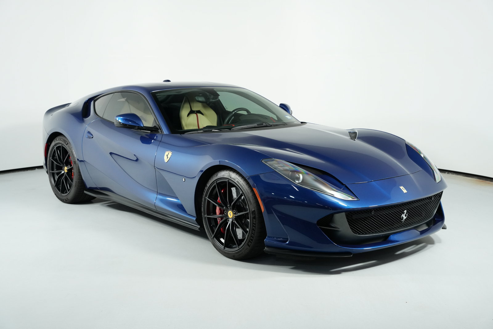 Certified 2019 Ferrari 812 Superfast RWD image 1