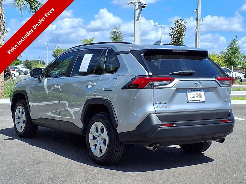 Used 2019 Toyota RAV4 LE FWD image 5