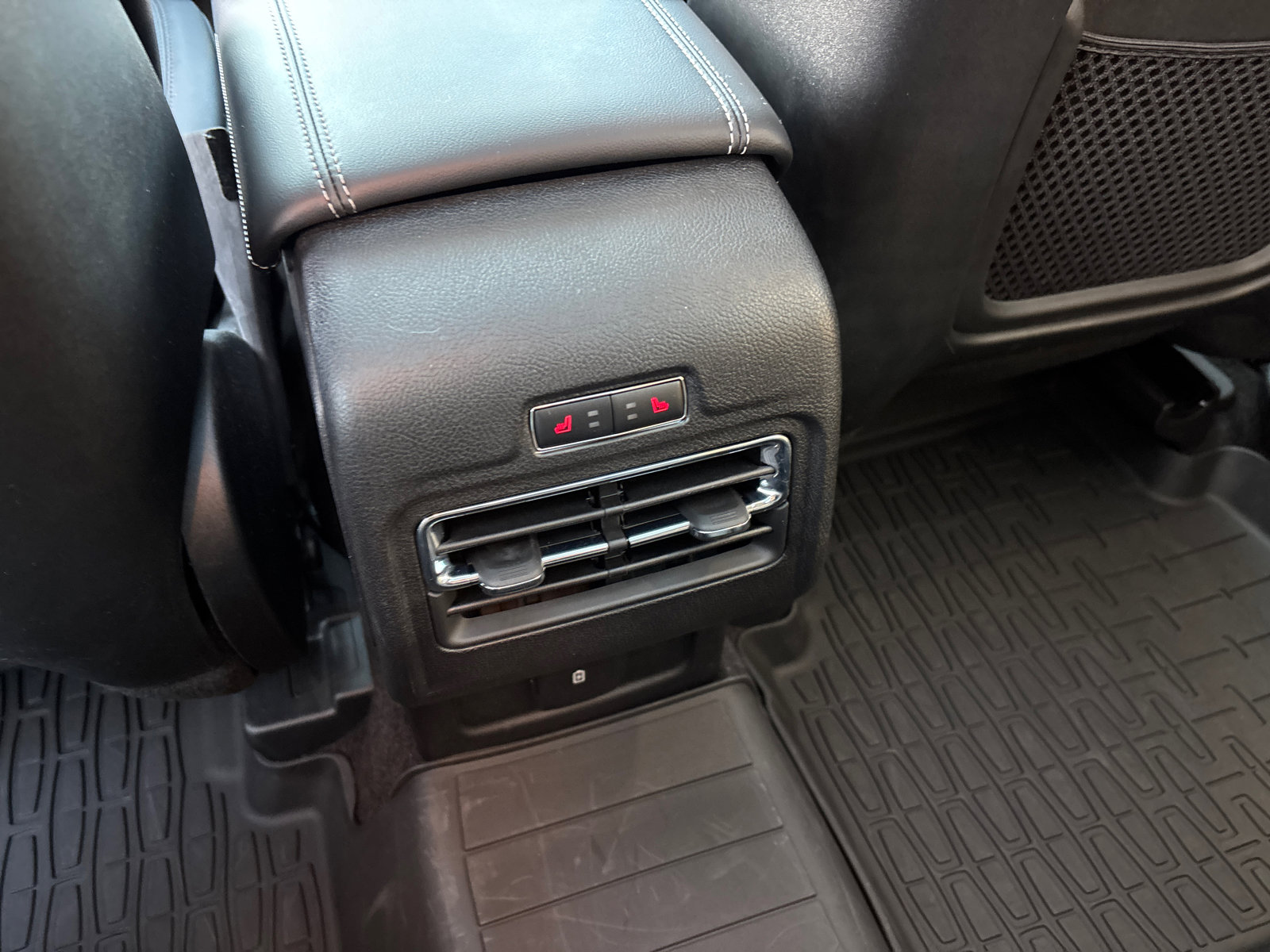 Certified 2022 Lincoln Corsair AWD w/ Premium Package image 33