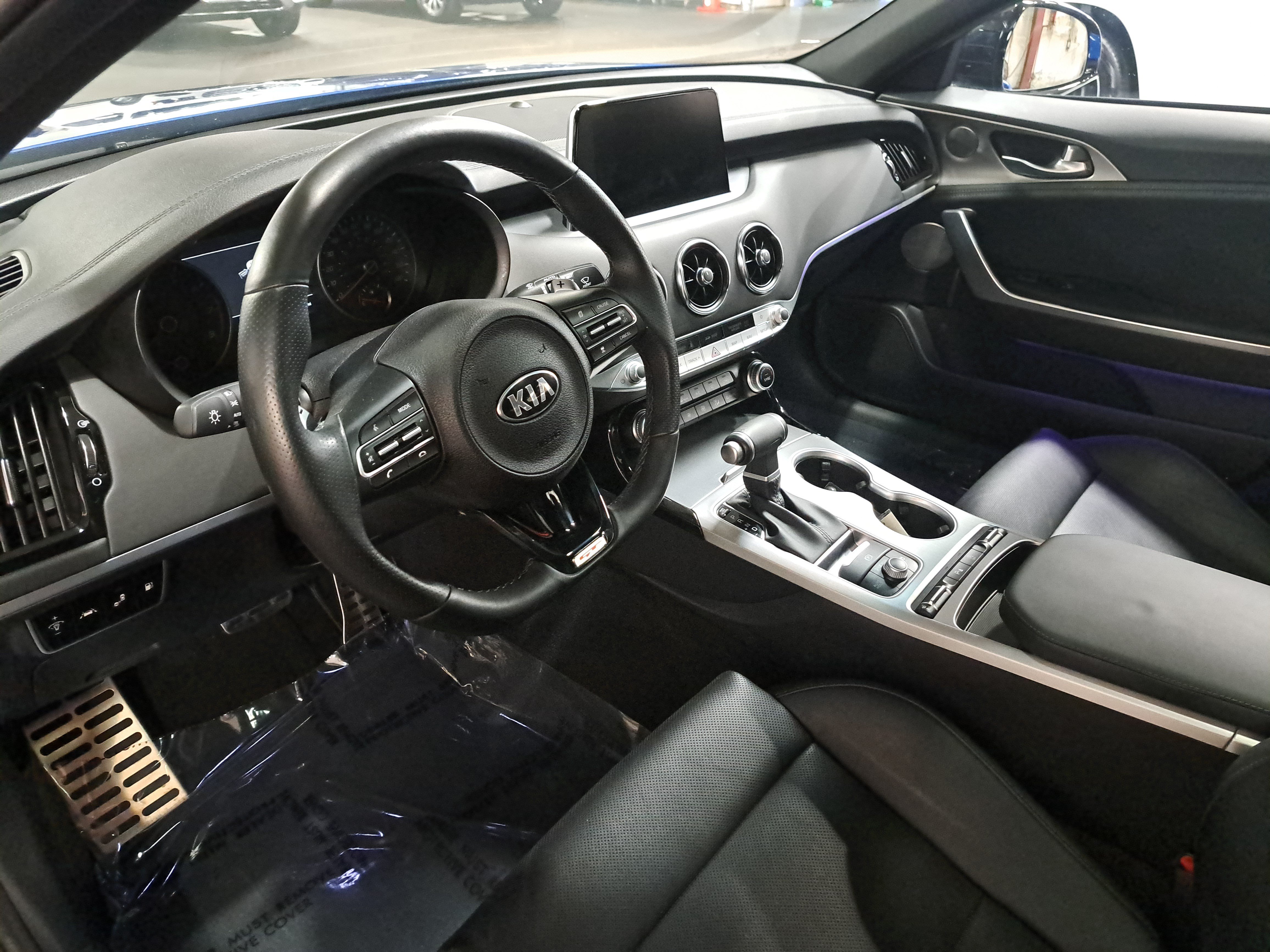 Used 2019 Kia Stinger GT1 RWD image 16