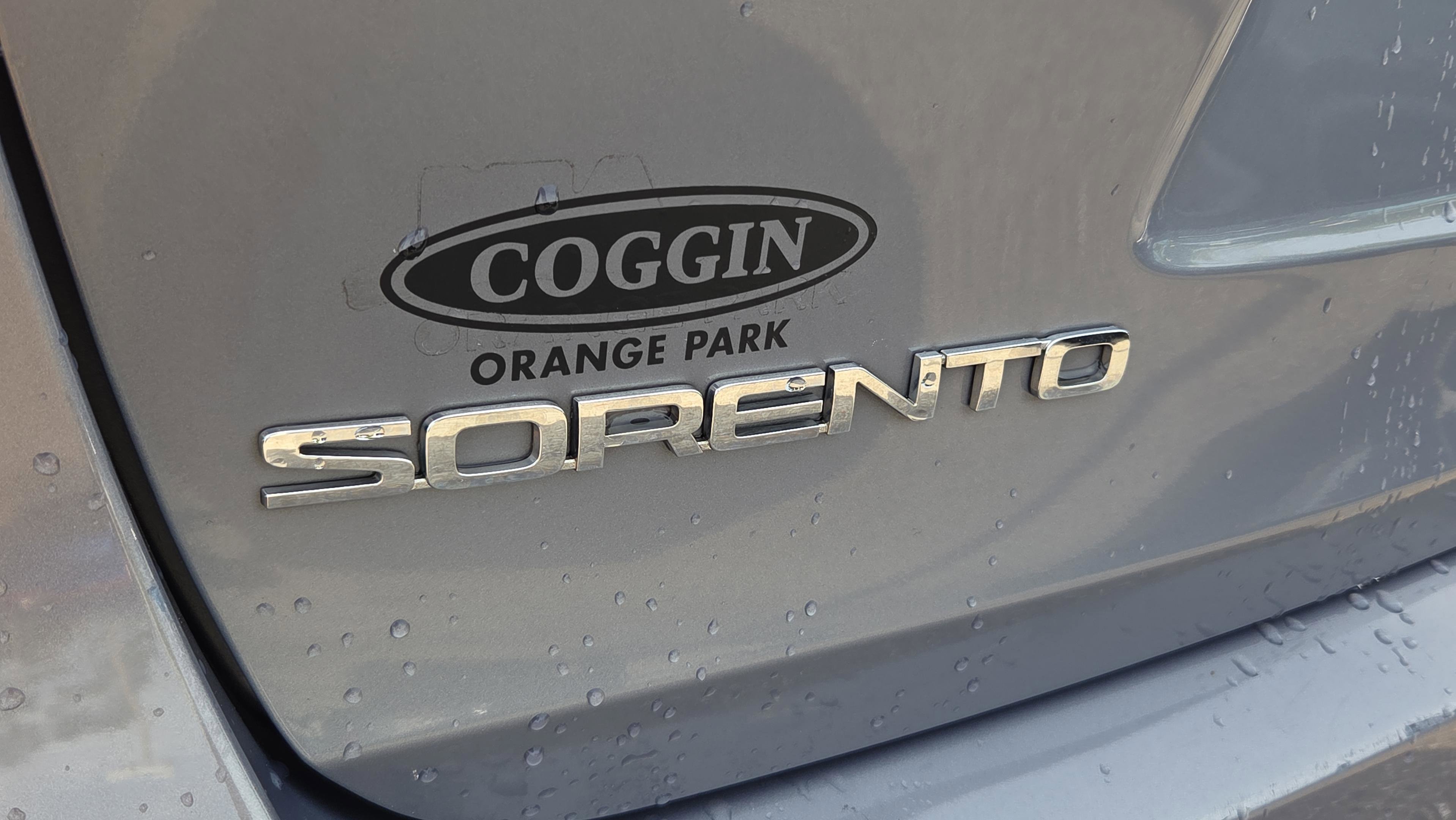 Used 2020 Kia Sorento LX image 30