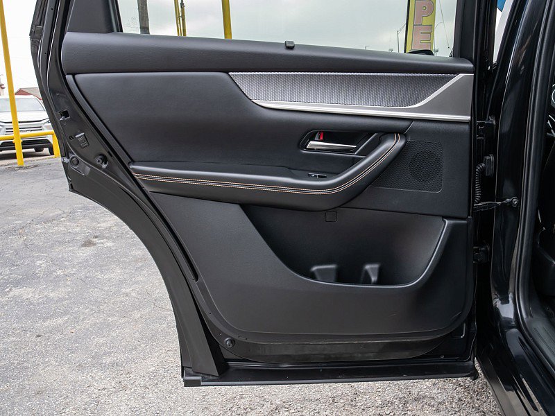 Used 2025 MAZDA CX-70 3.3 Turbo w/ Preferred Package image 11