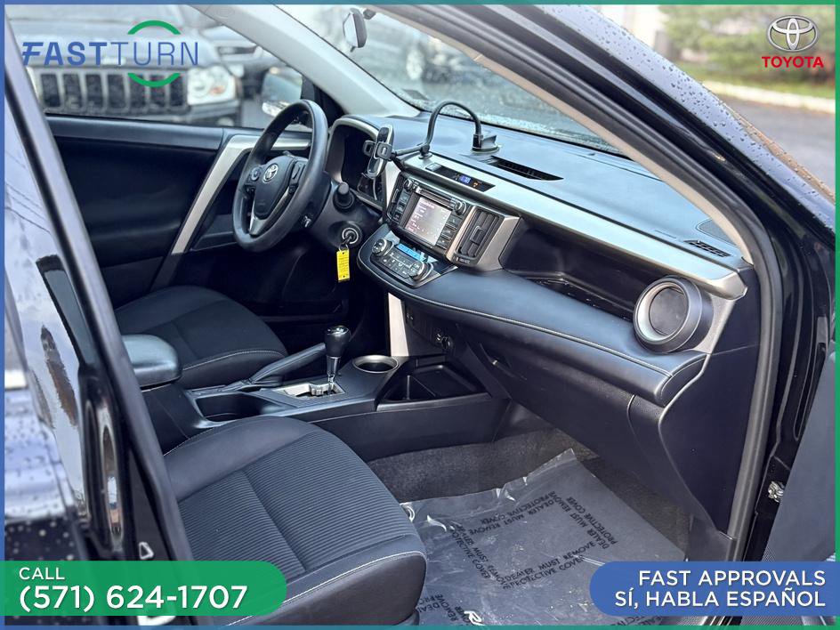 Used 2013 Toyota RAV4 XLE AWD/4WD image 32