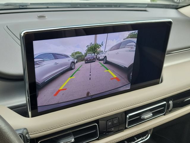 Certified 2023 Lincoln Nautilus FWD w/ Premium Package image 27