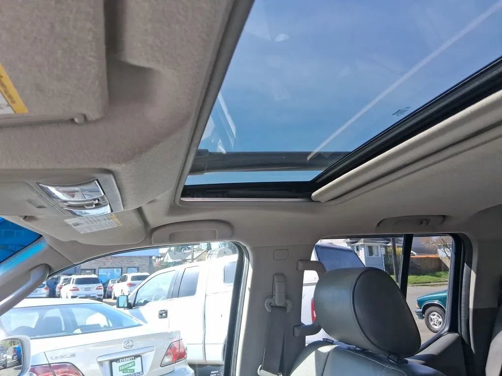 Used 2005 Nissan Frontier LE w/ (X01) Leather Pkg image 19