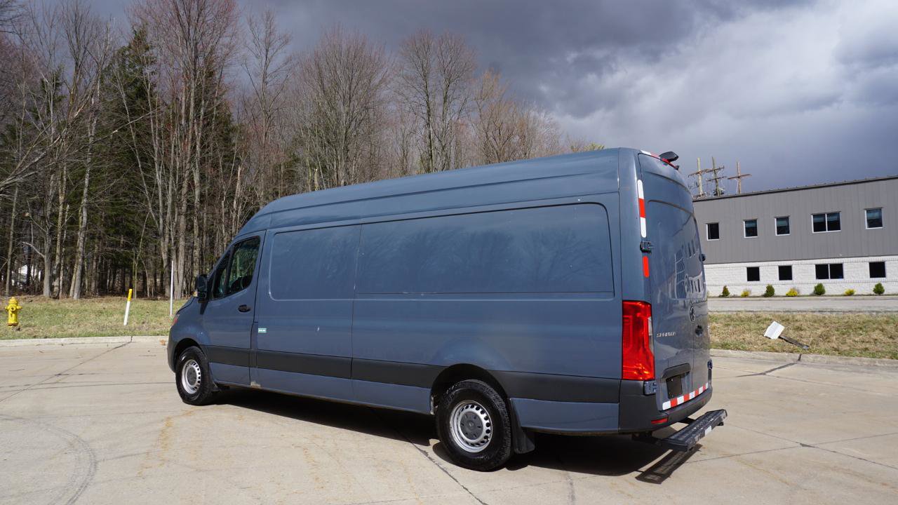 Used 2019 Mercedes-Benz Sprinter 170 image 3