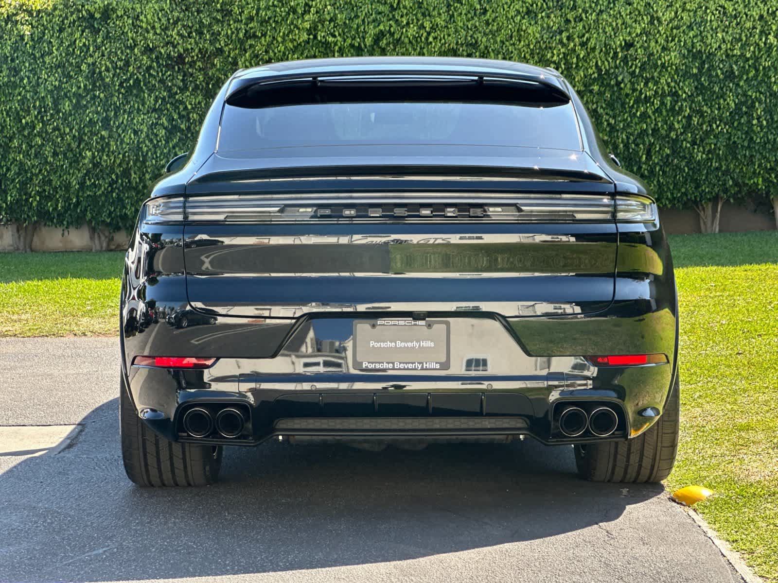 New 2026 Porsche Cayenne GTS AWD/4WD image 7