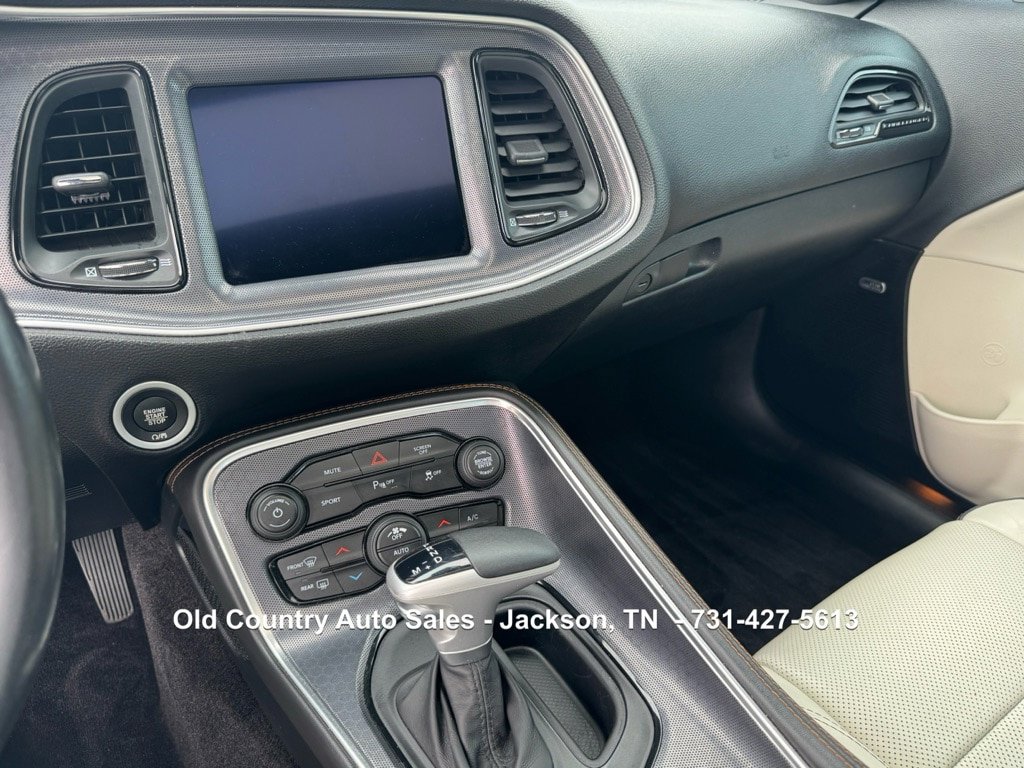 Used 2018 Dodge Challenger SXT Plus RWD image 23