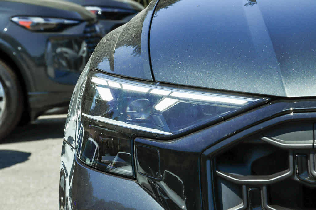 New 2027 Audi Q8 Premium Plus AWD/4WD image 8