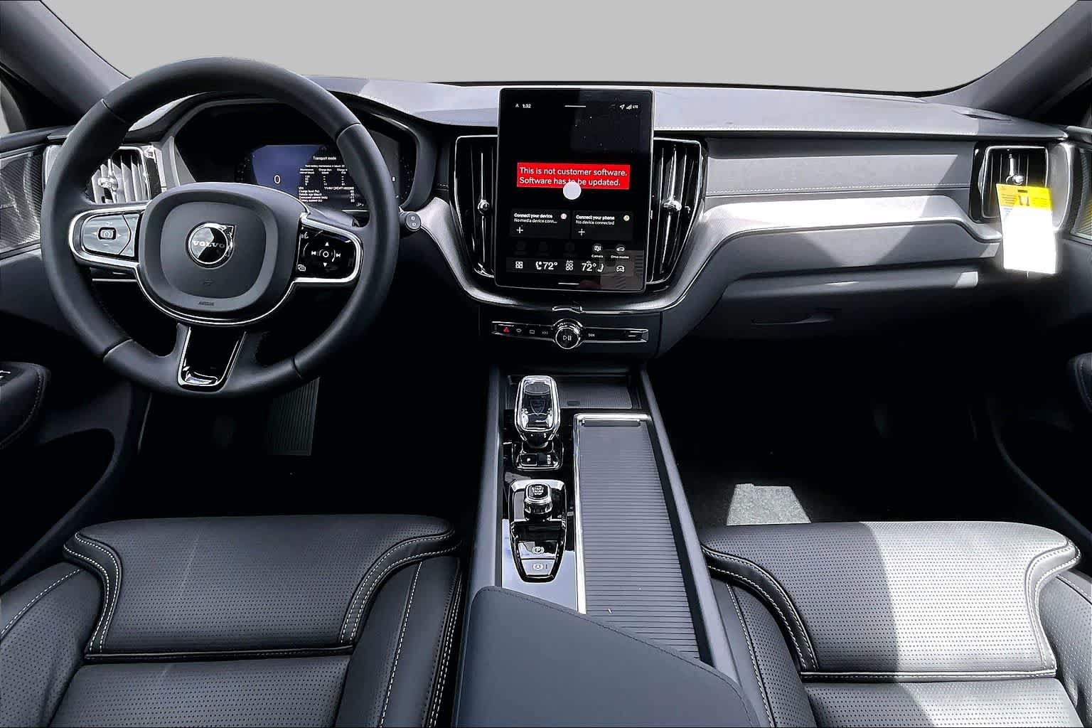 New 2026 Volvo XC60 B5 Ultra w/ Protection Package Premier AWD/4WD image 7