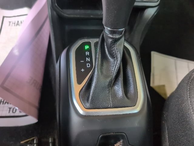 Used 2019 Jeep Renegade Latitude FWD image 19