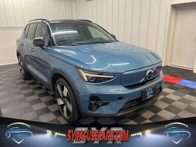 Used 2023 Volvo XC40 Recharge Ultimate w/ Protection Package Premier AWD/4WD image 1