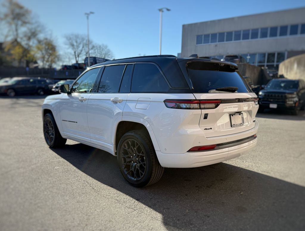 New 2026 Jeep Grand Cherokee Summit AWD/4WD image 14