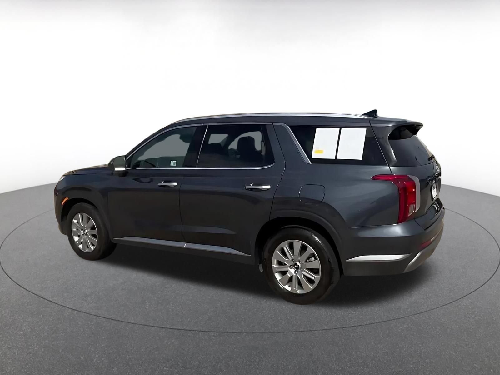 Used 2024 Hyundai Palisade SEL FWD image 8
