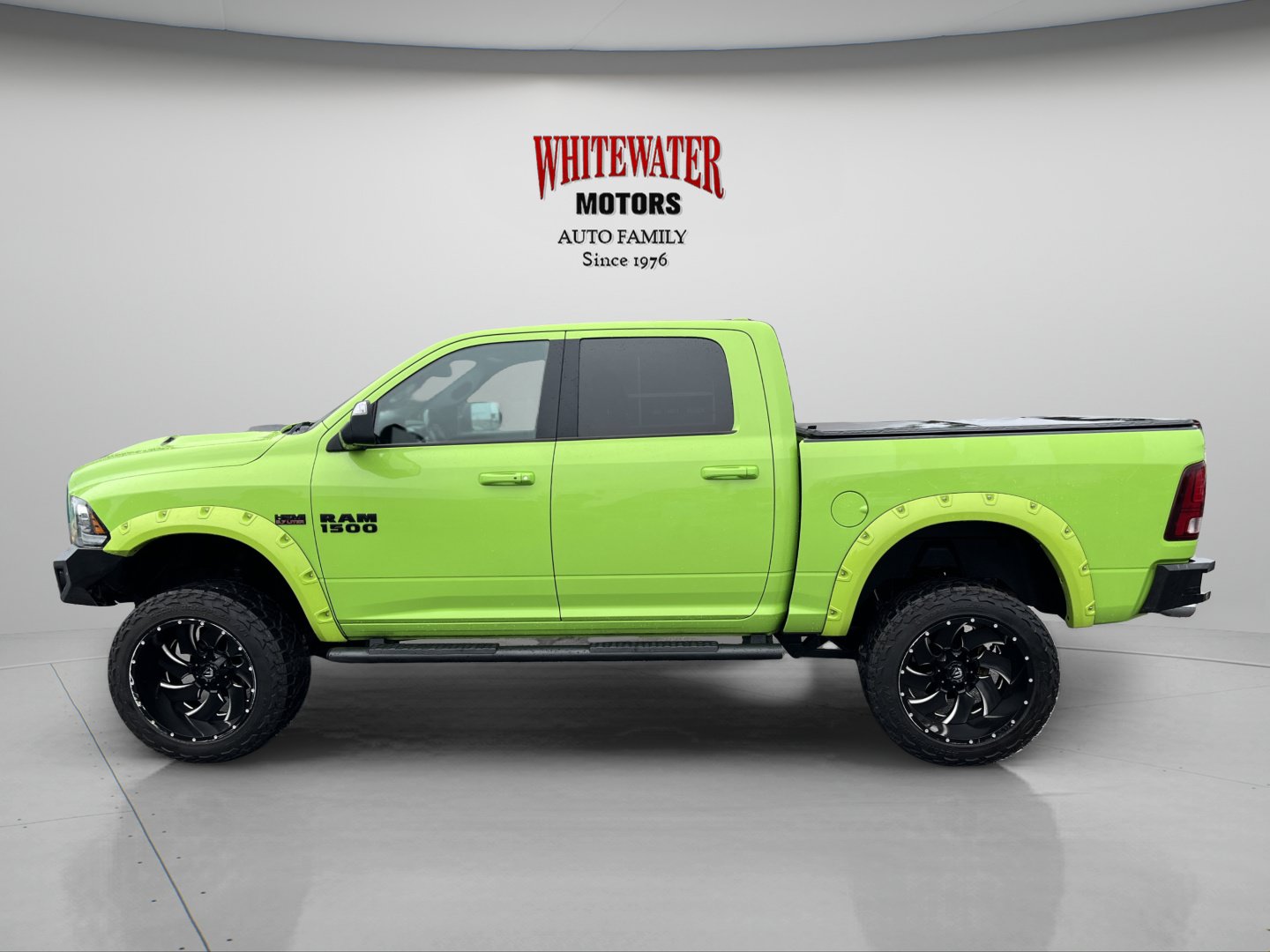 Used 2017 RAM 1500 Sport w/ Sublime Green Sport Package AWD/4WD image 8