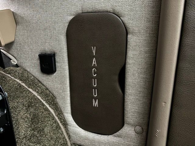 Used 2020 Chevrolet Express 2500 w/ Enhanced Convenience Package image 11