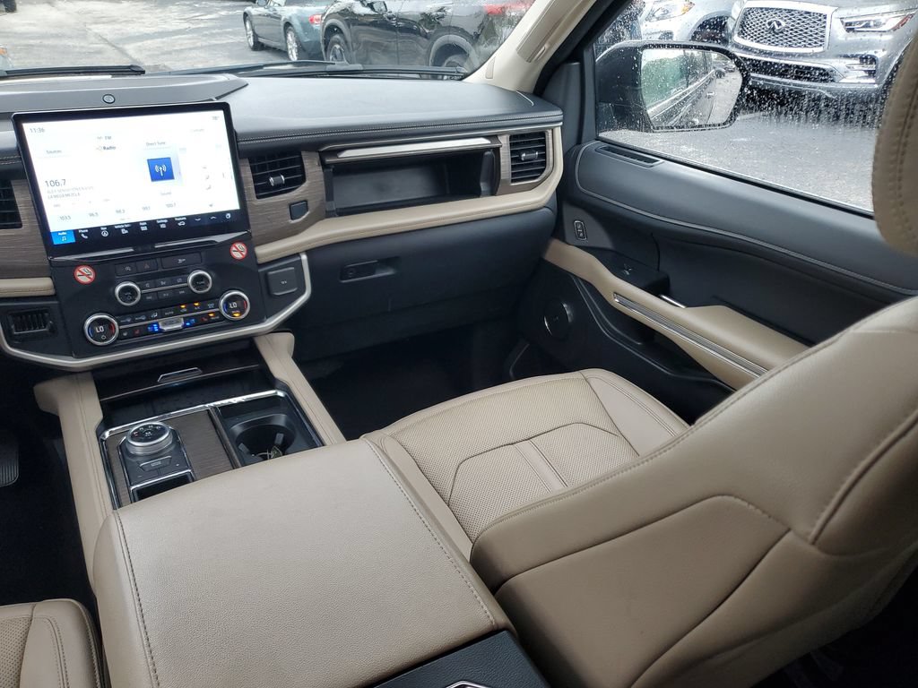 Used 2024 Ford Expedition Max Limited RWD image 17
