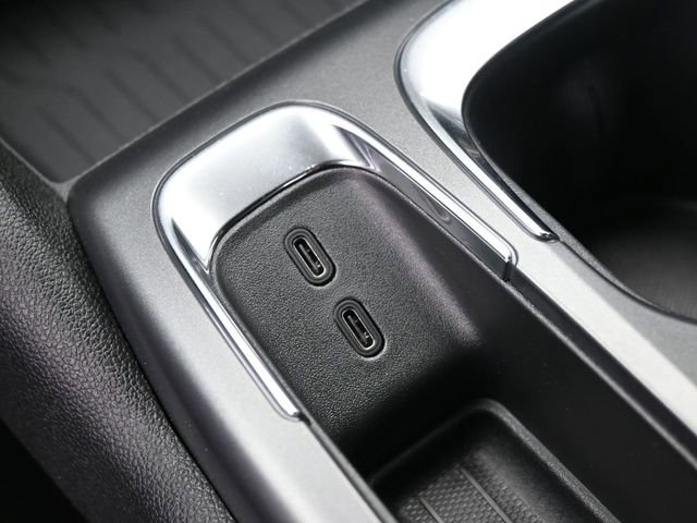 New 2026 Chevrolet Equinox EV LT w/ Midnight Package image 32