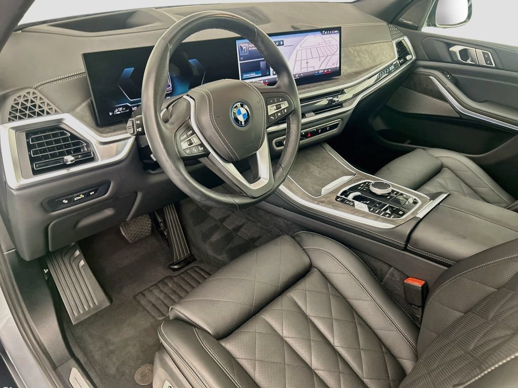 Certified 2026 BMW X5 xDrive50e w/ Climate Comfort Package AWD/4WD image 9