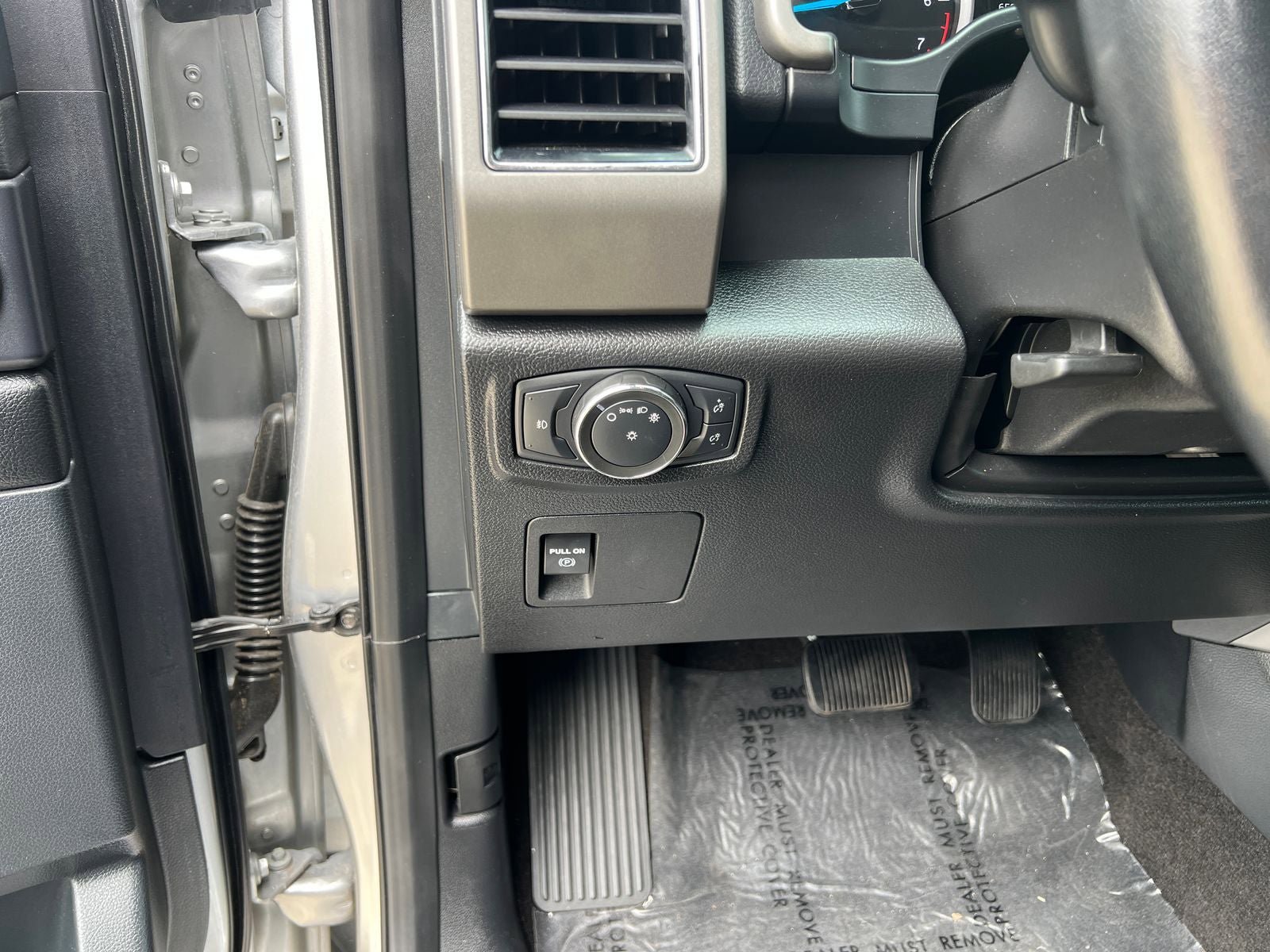 Used 2021 Ford Expedition XLT RWD image 19