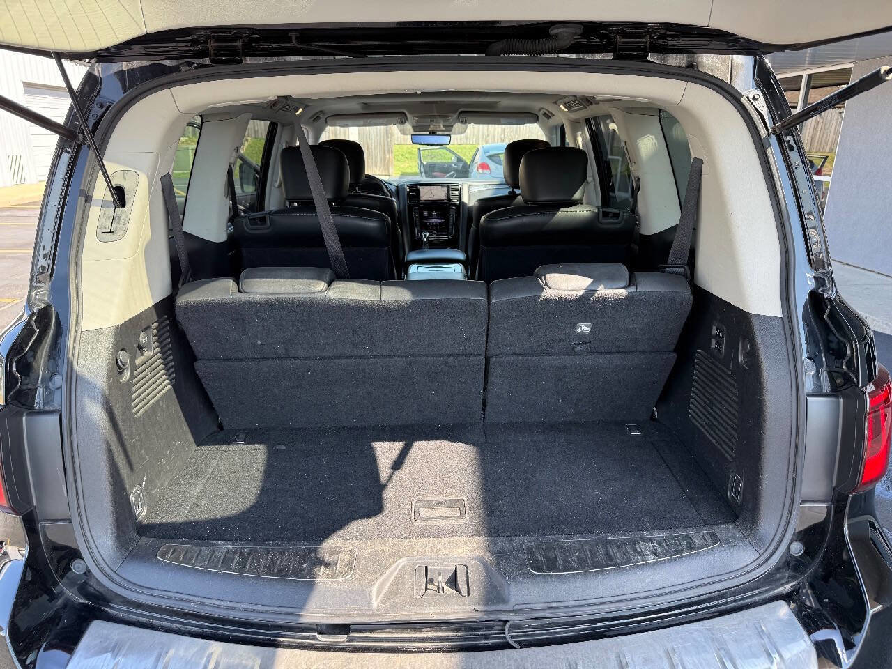 Used 2021 INFINITI QX80 Luxe image 27