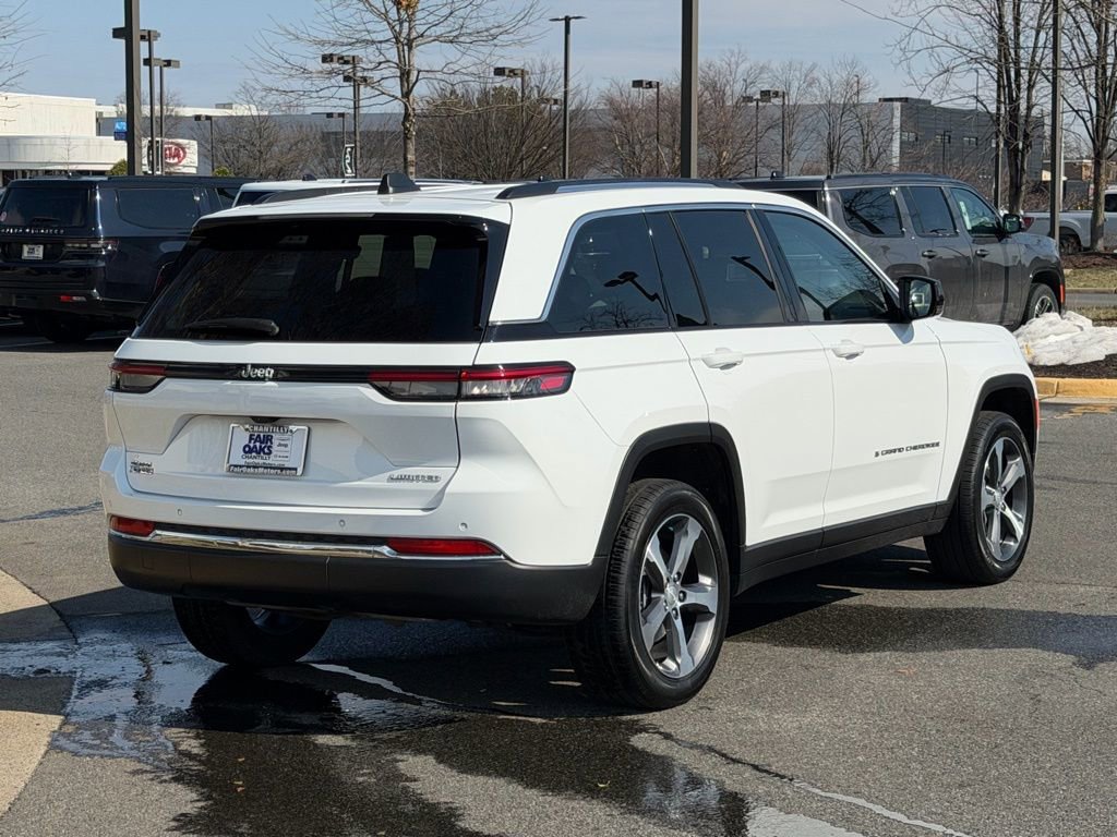 Used 2023 Jeep Grand Cherokee Limited image 7