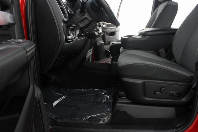 Used 2024 RAM 2500 Big Horn w/ Bed Utility Group image 15