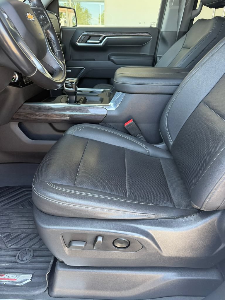 Used 2023 Chevrolet Silverado 1500 LTZ w/ LTZ Convenience Package II AWD/4WD image 10