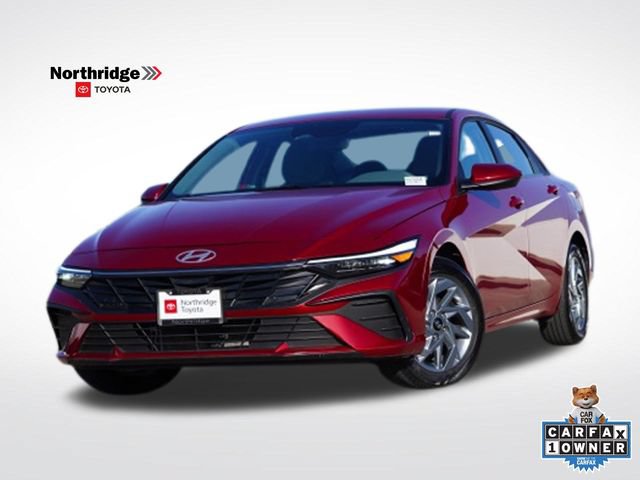 Used 2025 Hyundai Elantra Hybrid FWD image 1