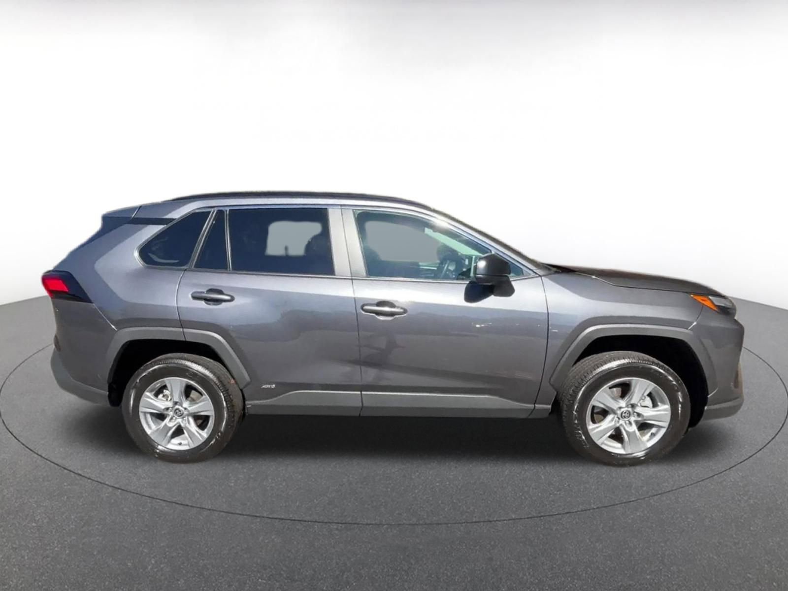 Used 2025 Toyota RAV4 LE image 16
