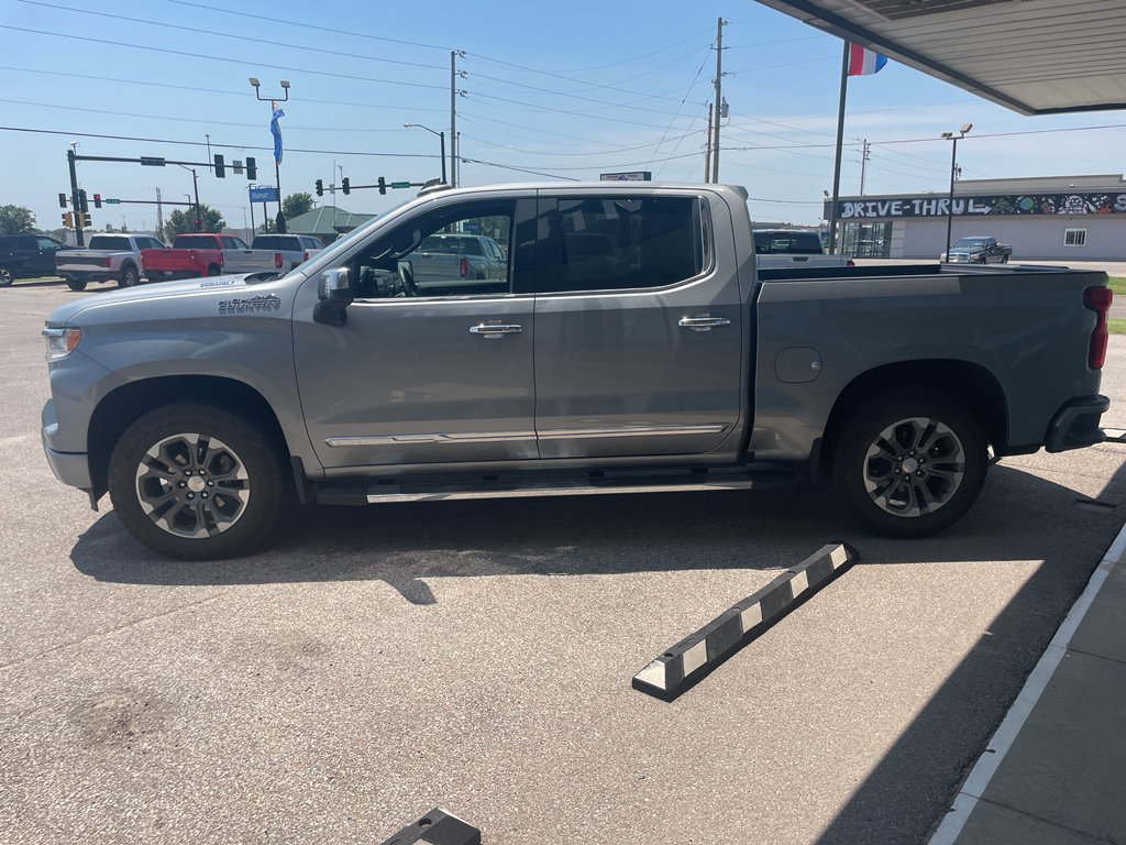 Used 2025 Chevrolet Silverado 1500 High Country w/ Z71 Off-Road Package image 6