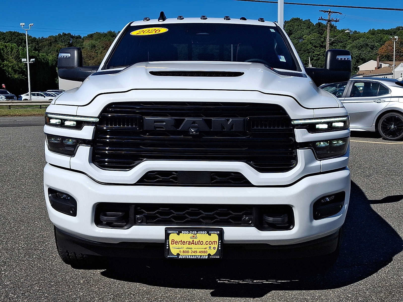 Used 2026 RAM 2500 Laramie AWD/4WD image 2