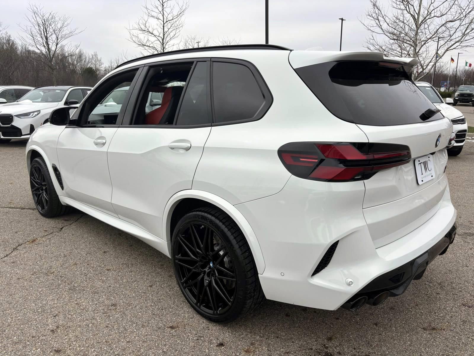 Used 2025 BMW X5 M Competition w/ Executive Package image 7