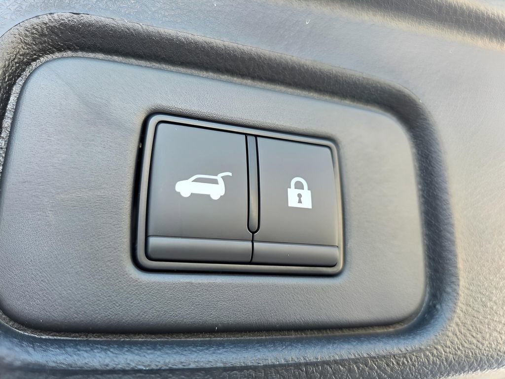 New 2026 Nissan Pathfinder SL image 9