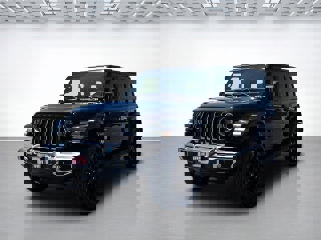 Used 2023 Jeep Wrangler Sahara image 8