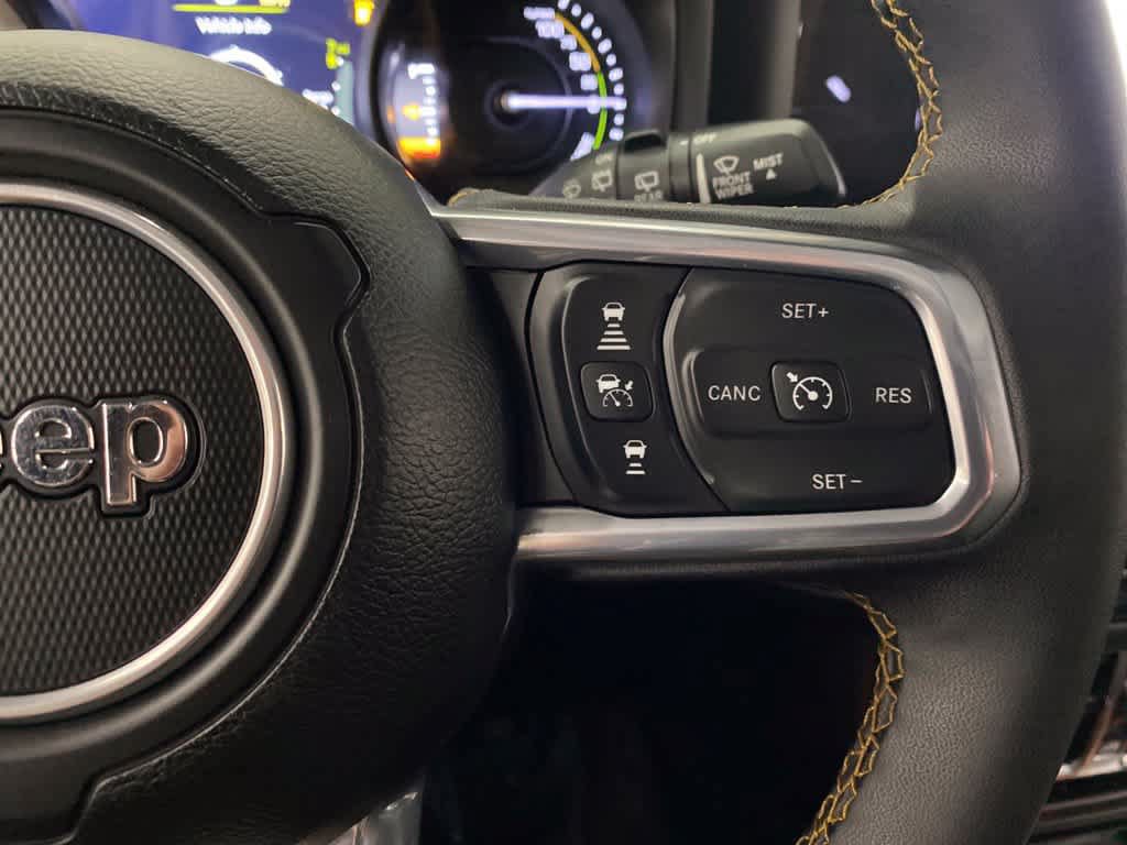 Used 2024 Jeep Wrangler Unlimited Sahara AWD/4WD image 22