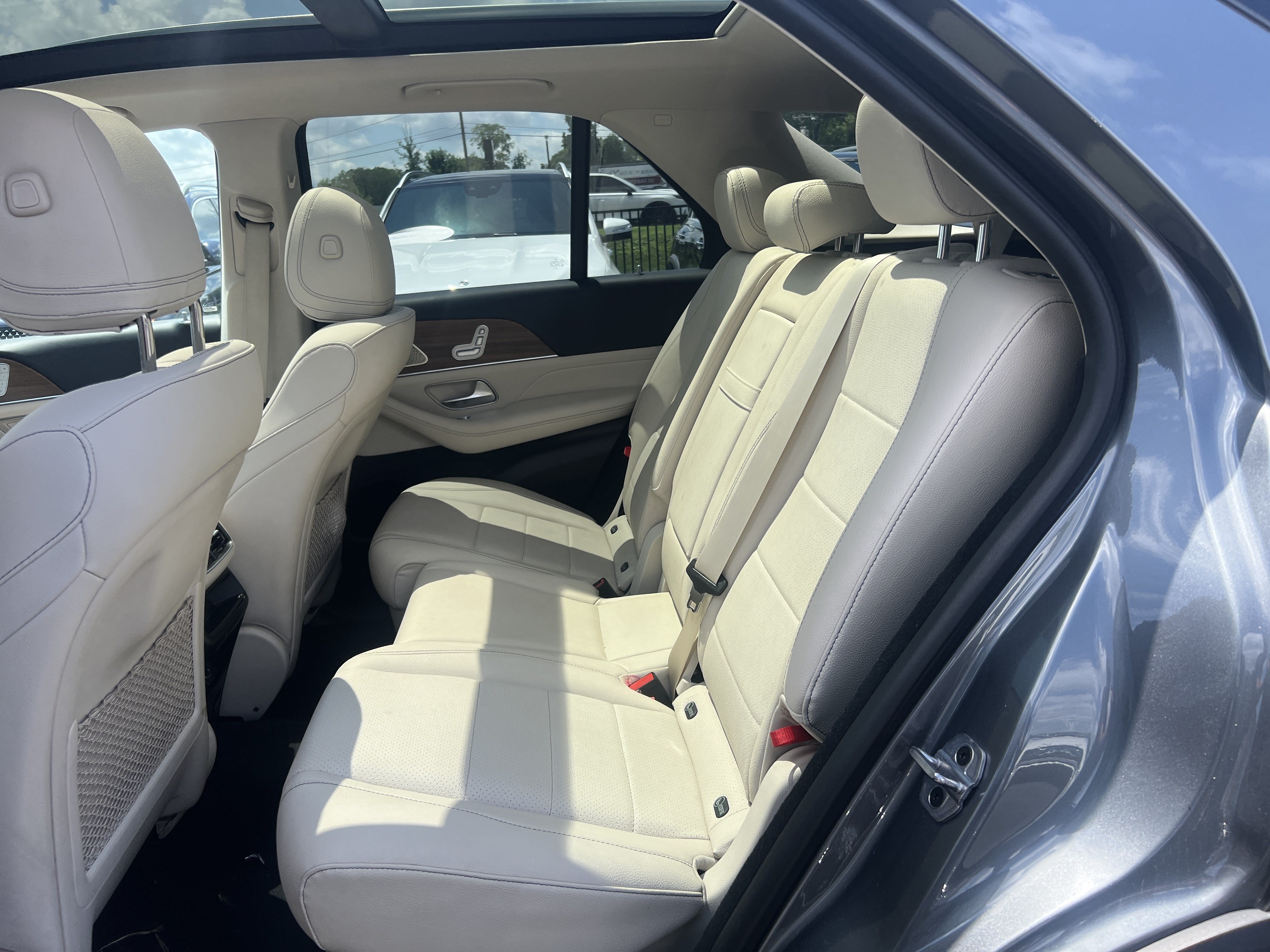 Used 2023 Mercedes-Benz GLE 350 4MATIC image 33