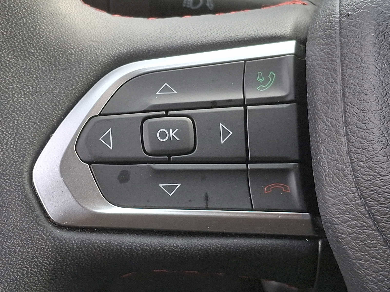 Used 2024 Jeep Compass Trailhawk image 15