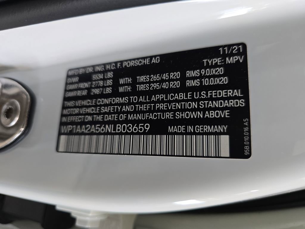 Used 2022 Porsche Macan AWD/4WD image 34