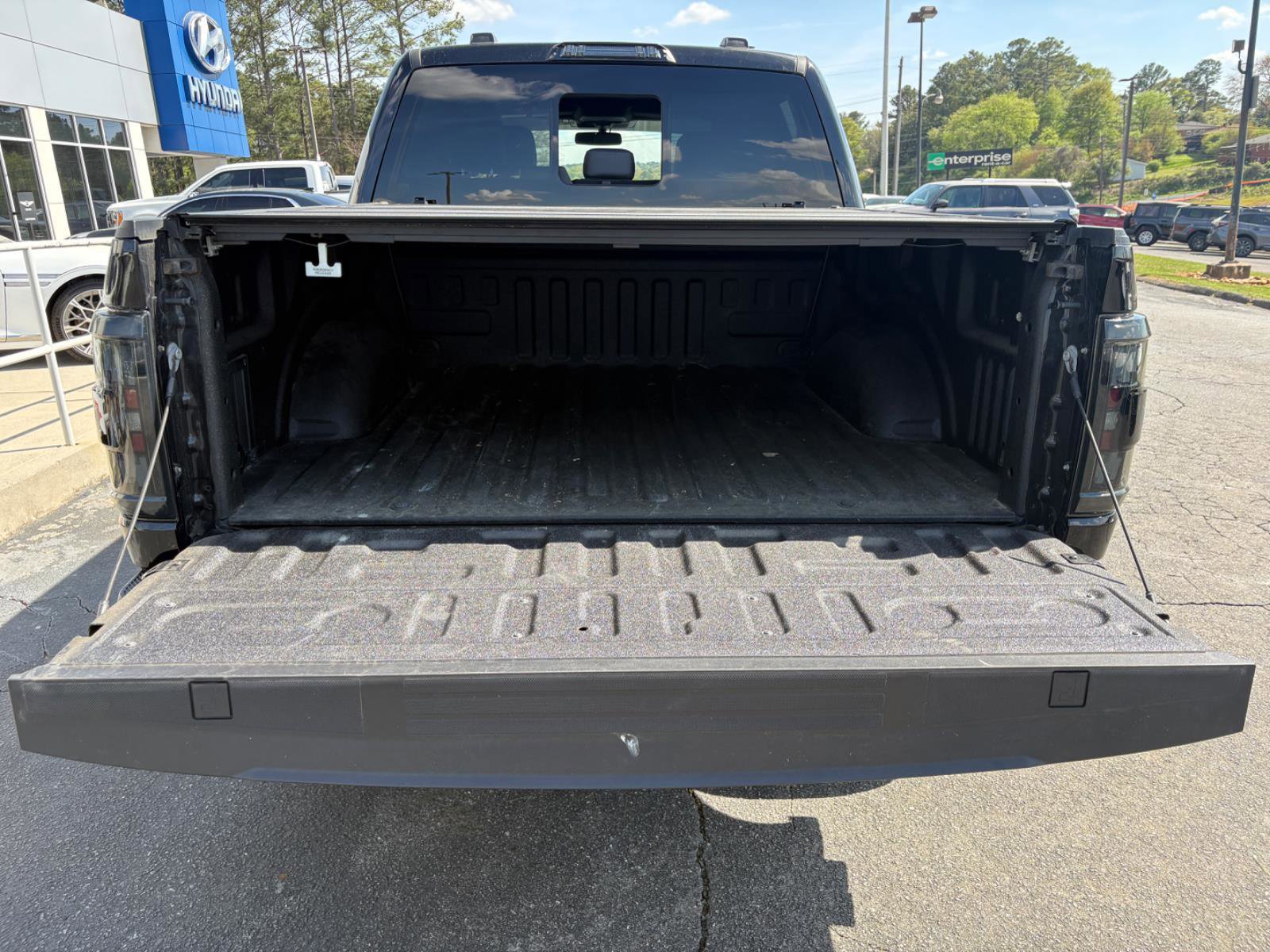 Used 2022 Ford F150 XLT w/ Equipment Group 302A High image 11