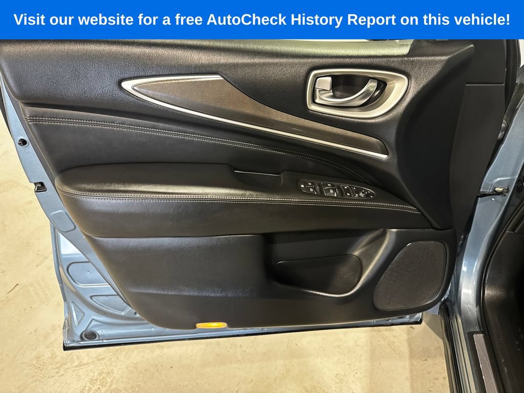 Used 2019 INFINITI QX60 Pure AWD/4WD image 16