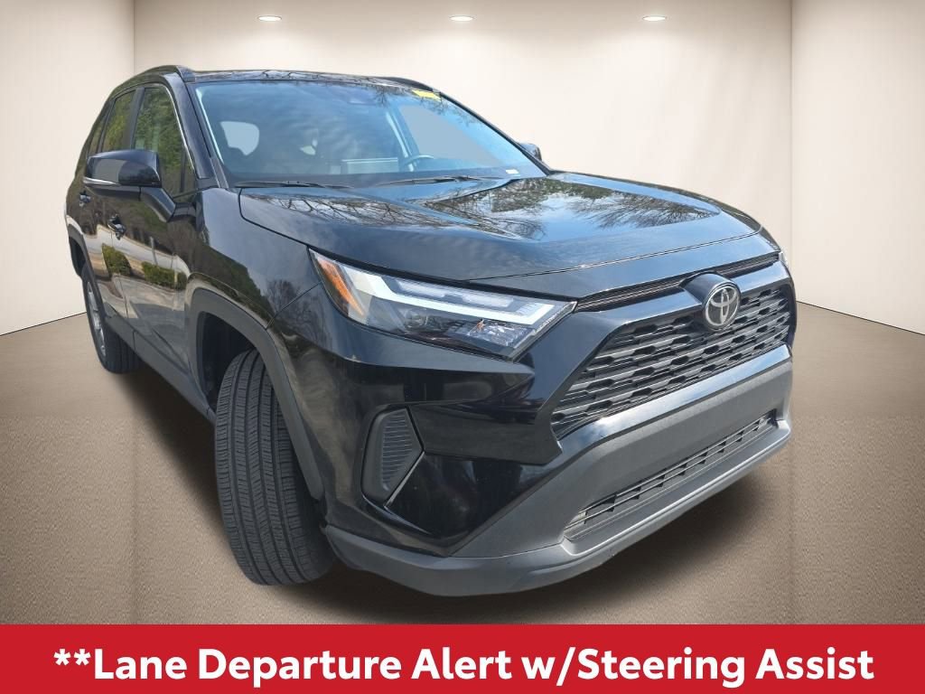 Used 2024 Toyota RAV4 XLE image 9