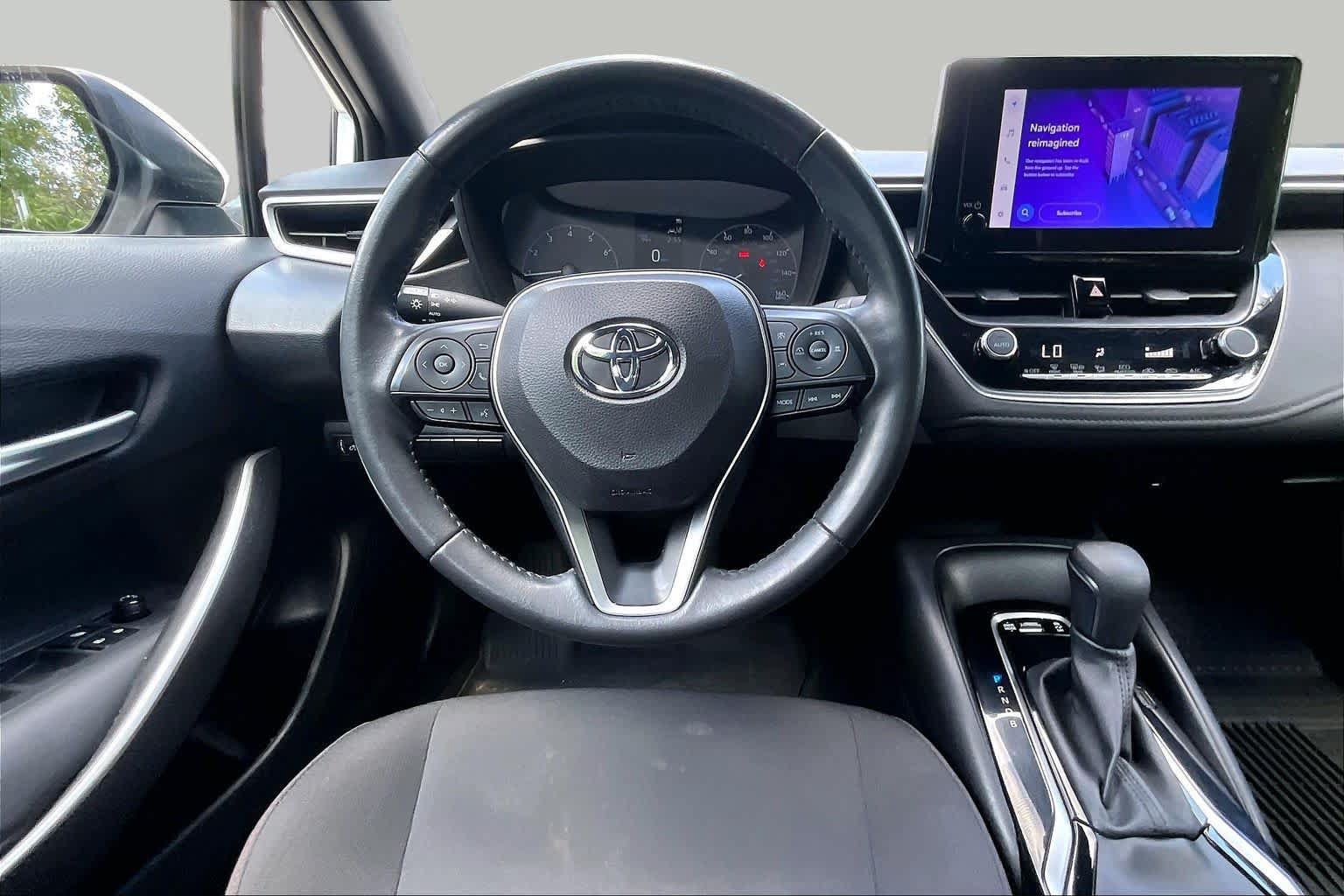 Used 2024 Toyota Corolla SE FWD image 6