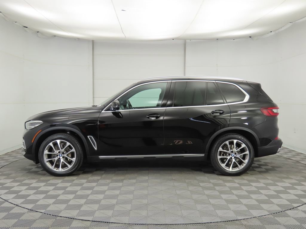 Used 2022 BMW X5 xDrive40i w/ Parking Assistance Package image 8